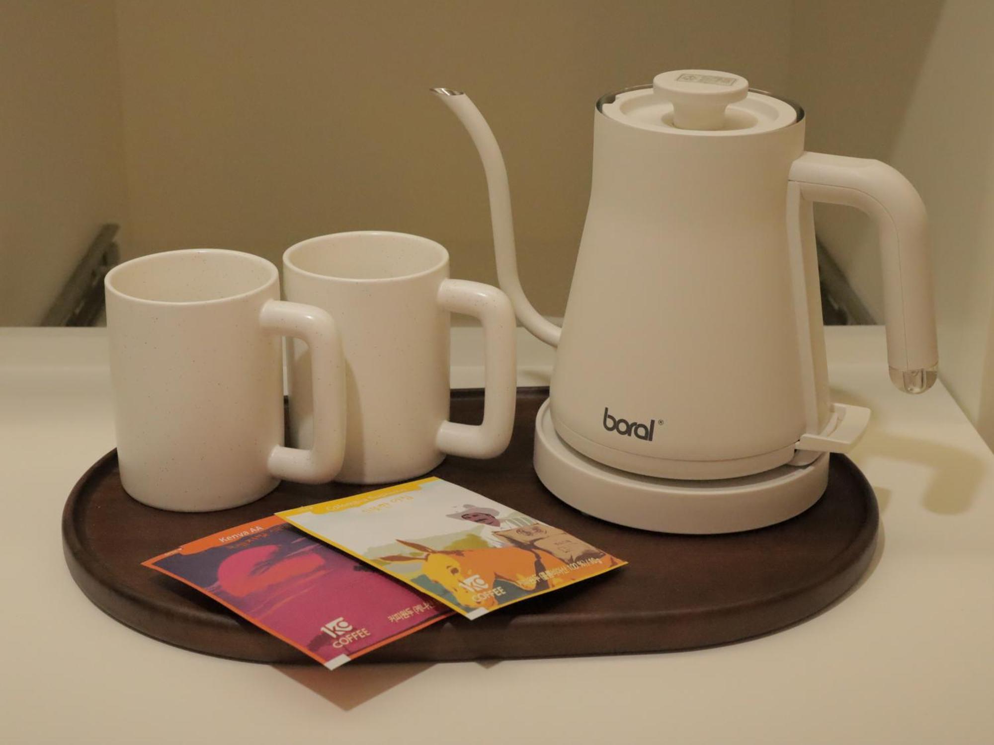 Morning Madrid Apartment Чеджу Екстериор снимка